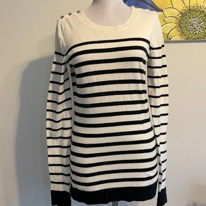 Banana Republic button shoulder sweater